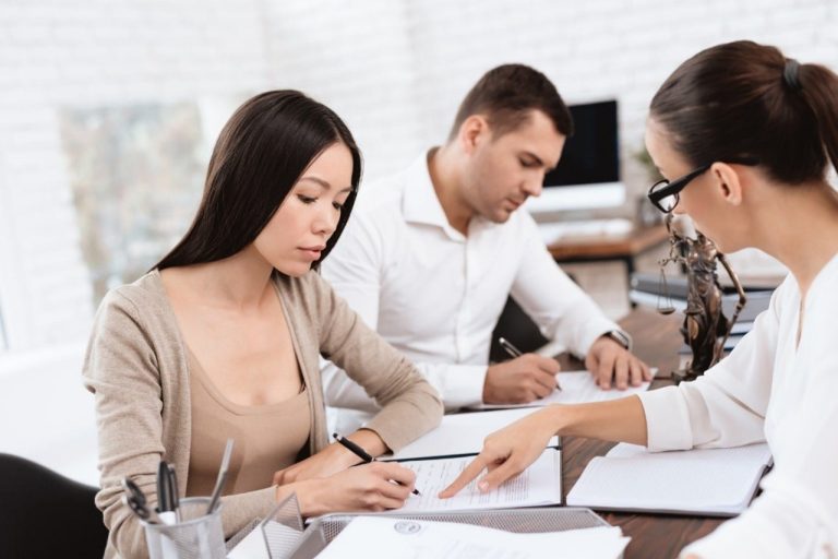 Smart Strategies to Use a Debt Payoff Calculator Effectively